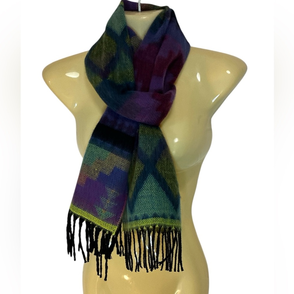 Softer Than Cashmere D&Y Neck Scarf Purple Green Pattern 70x12 Super Soft Warmth